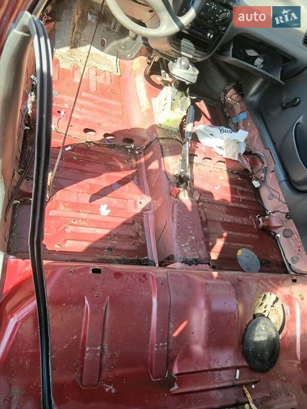 Седан Daewoo Sens 2006 в Макарові