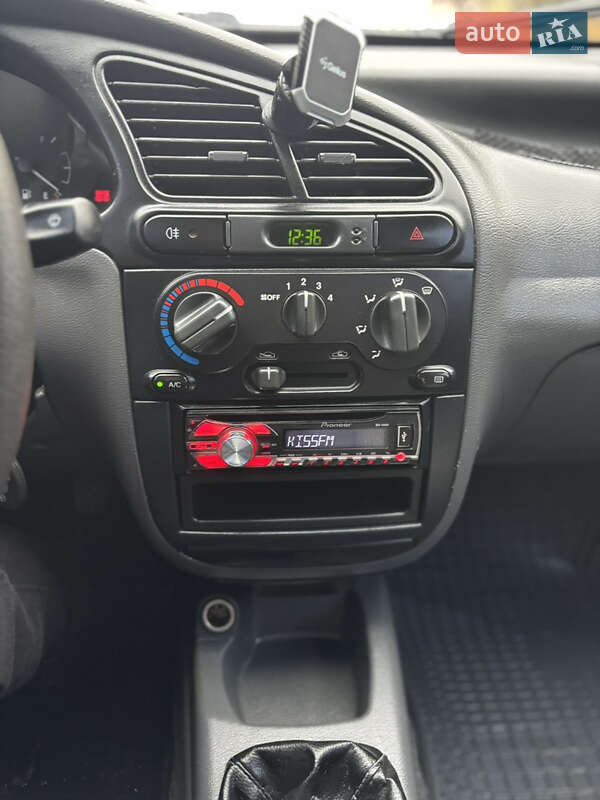 Седан Daewoo Sens 2012 в Борисполі