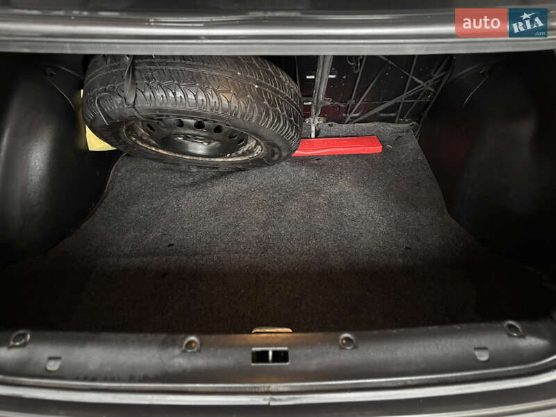 Седан Daewoo Sens 2012 в Борисполі