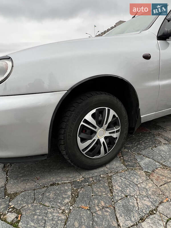 Седан Daewoo Sens 2006 в Кременчуці