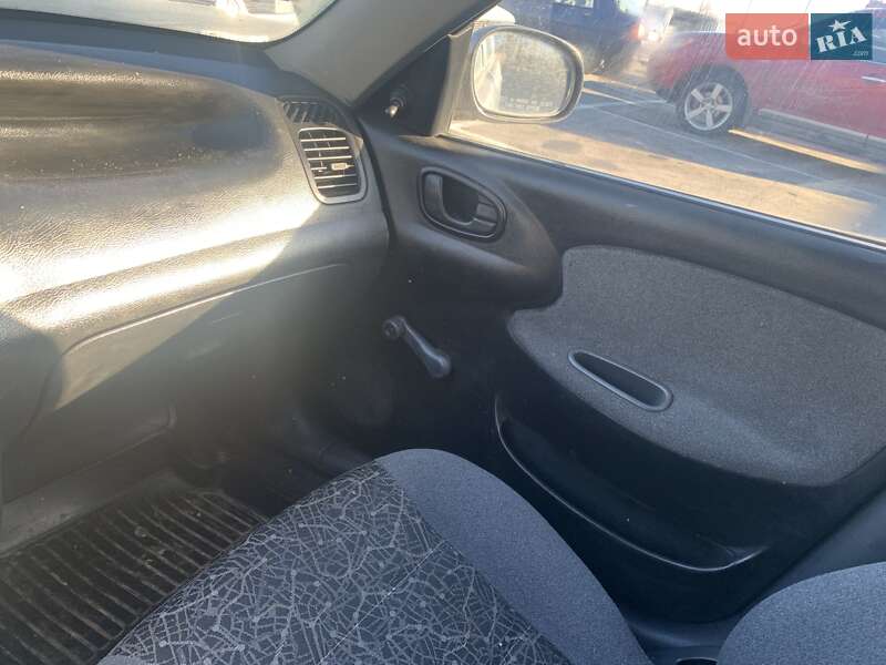 Седан Daewoo Sens 2005 в Черкасах