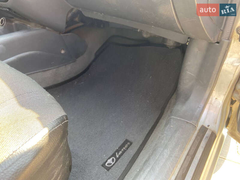 Седан Daewoo Sens 2006 в Первомайську