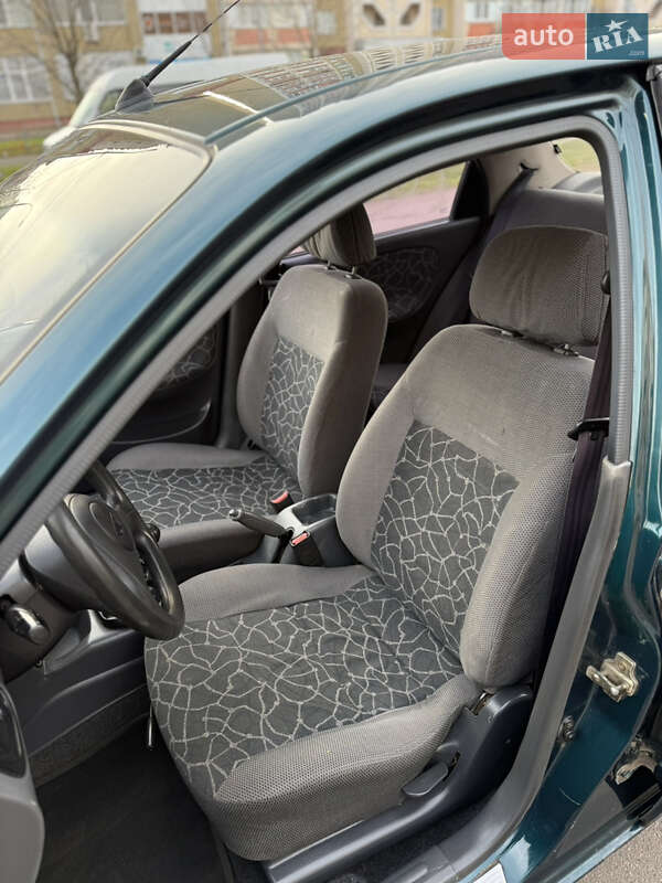 Седан Daewoo Sens 2003 в Киеве