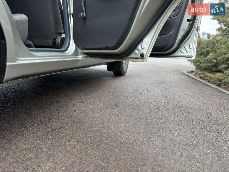 Седан Daewoo Sens 2003 в Борисполі