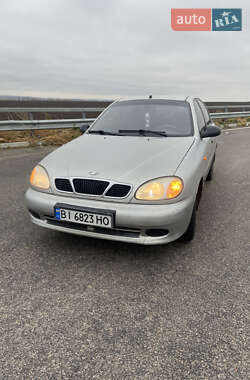 Седан Daewoo Sens 2004 в Горішніх Плавнях