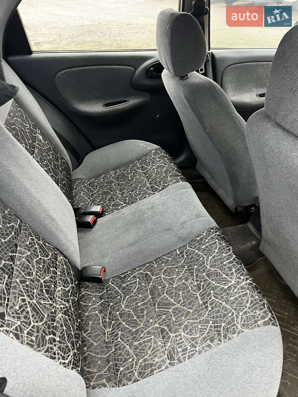 Седан Daewoo Sens 2004 в Хмельницком