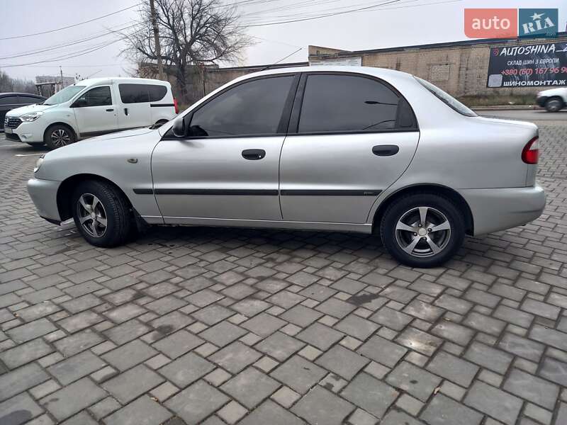 Седан Daewoo Sens 2004 в Запорожье