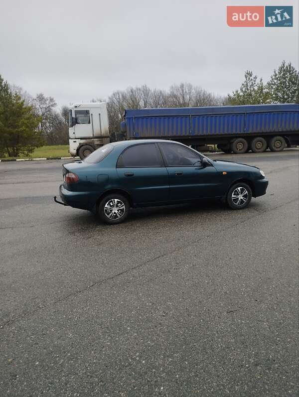 Седан Daewoo Sens 2004 в Липовой Долине