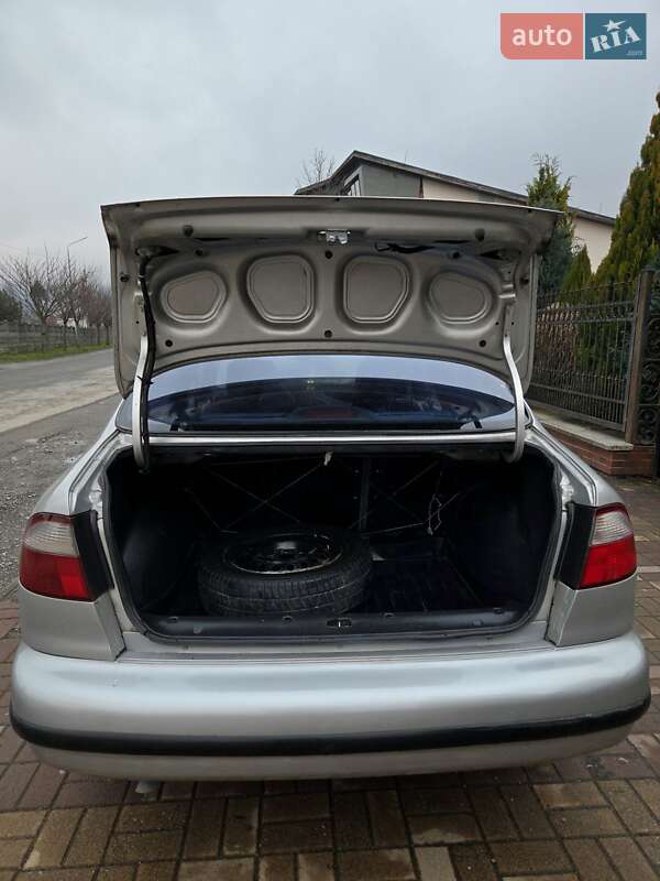 Седан Daewoo Sens 2005 в Иршаве