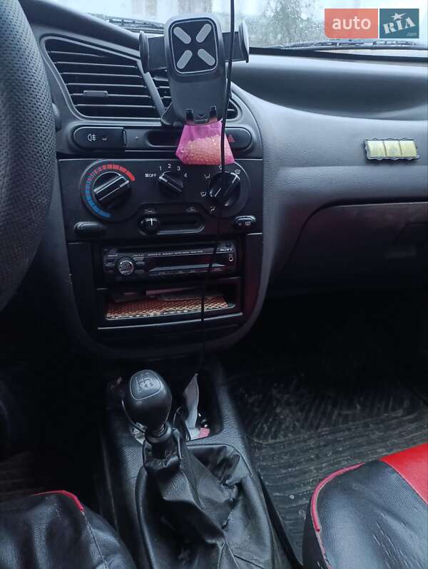 Седан Daewoo Sens 2004 в Броварах