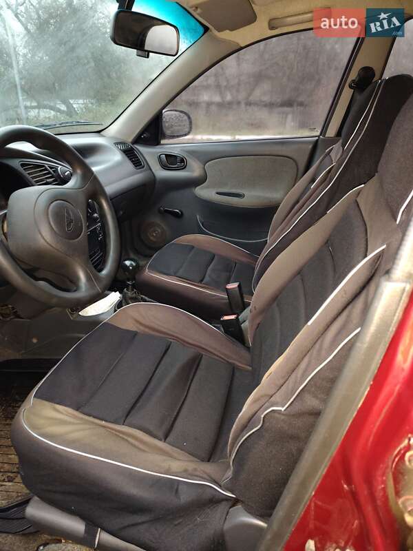 Седан Daewoo Sens 2006 в Нежине