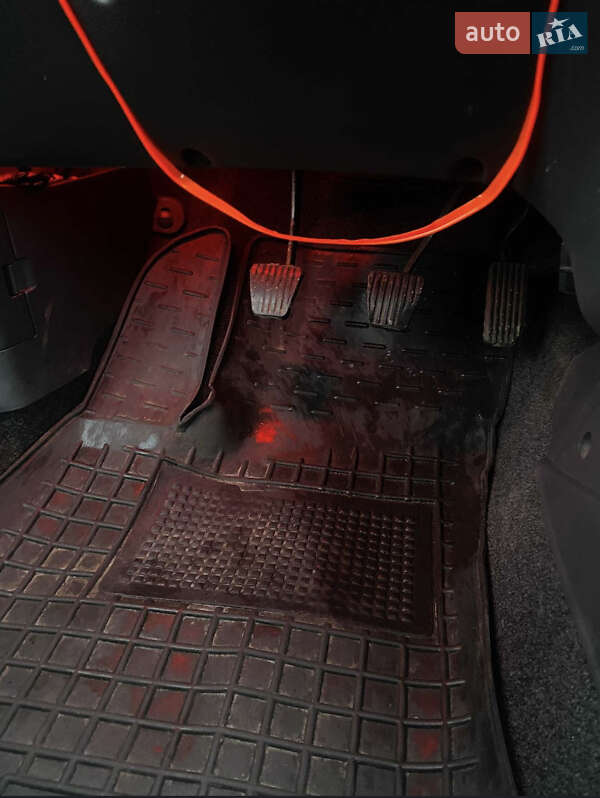 Седан Daewoo Sens 2004 в Дымере