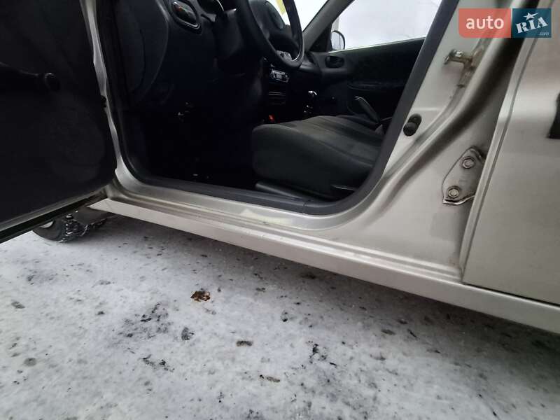 Седан Daewoo Sens 2004 в Кропивницком