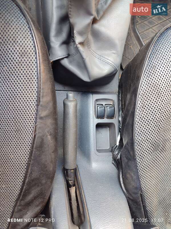 Седан Daewoo Sens 2002 в Полтаві