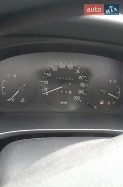 Седан Daewoo Sens 2002 в Гадяче