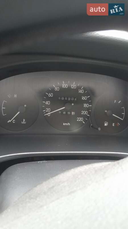 Седан Daewoo Sens 2002 в Гадяче