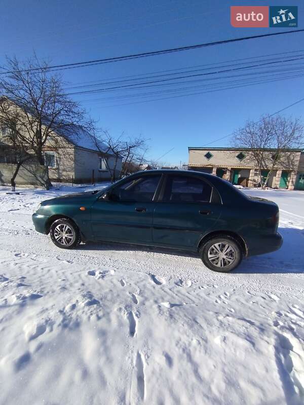 Седан Daewoo Sens 2004 в Липовой Долине