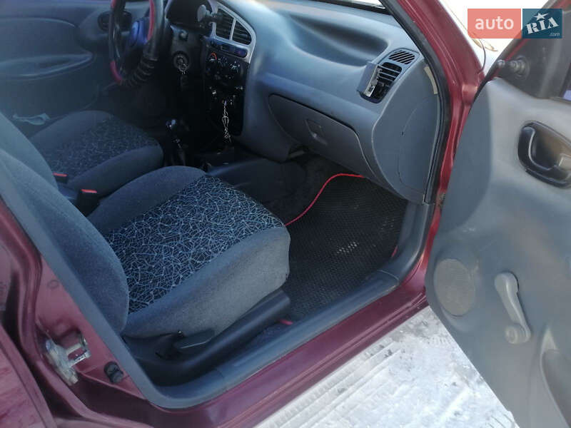 Седан Daewoo Sens 2011 в Ямполе