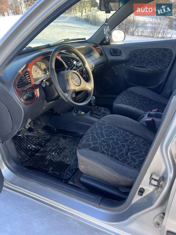 Седан Daewoo Sens 2002 в Староконстантинове