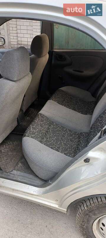 Седан Daewoo Sens 2006 в Днепре