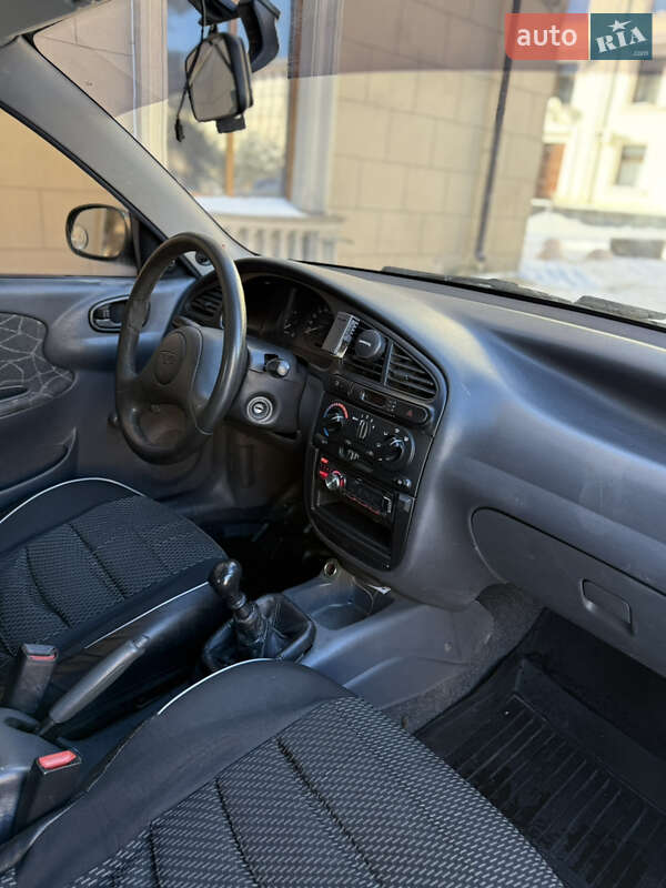 Седан Daewoo Sens 2003 в Запорожье