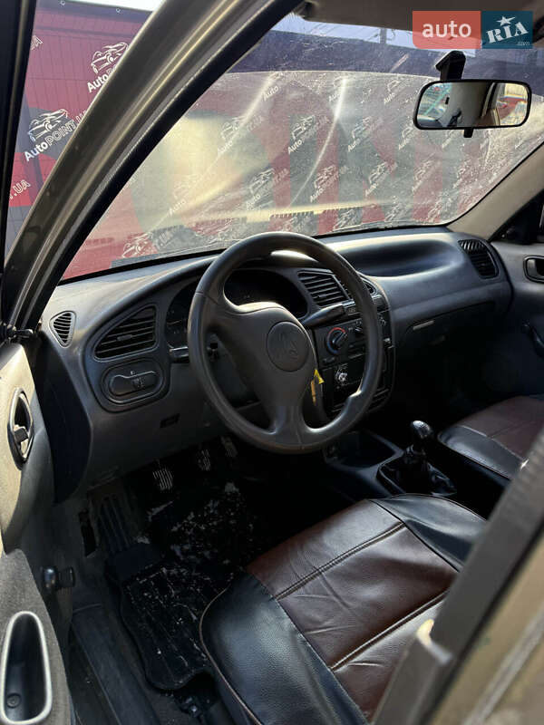 Седан Daewoo Sens 2005 в Сумах