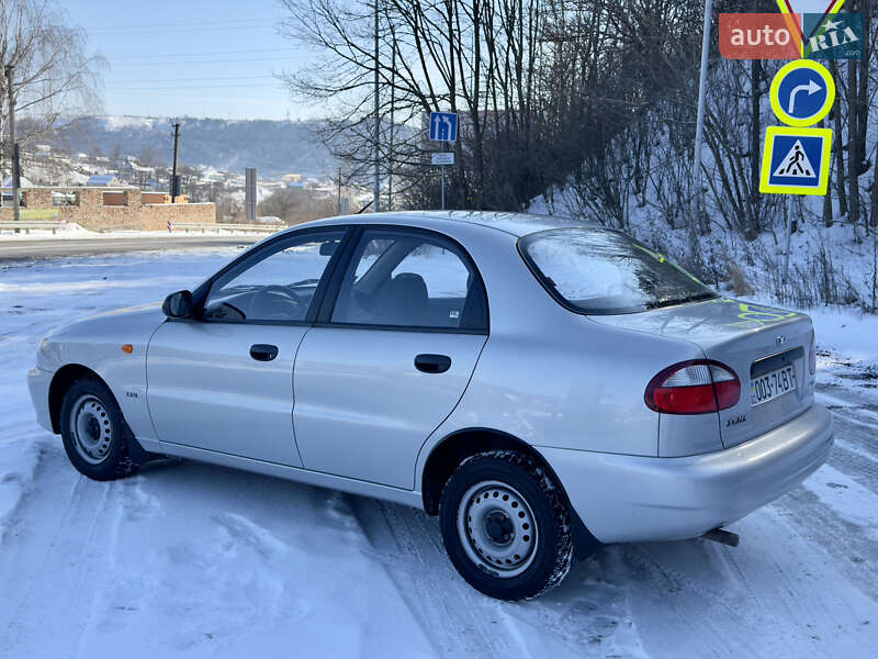 Седан Daewoo Sens 2004 в Могилев-Подольске