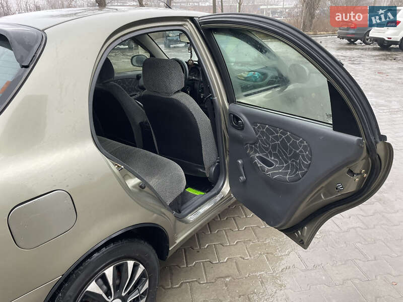 Седан Daewoo Sens 2004 в Кропивницком