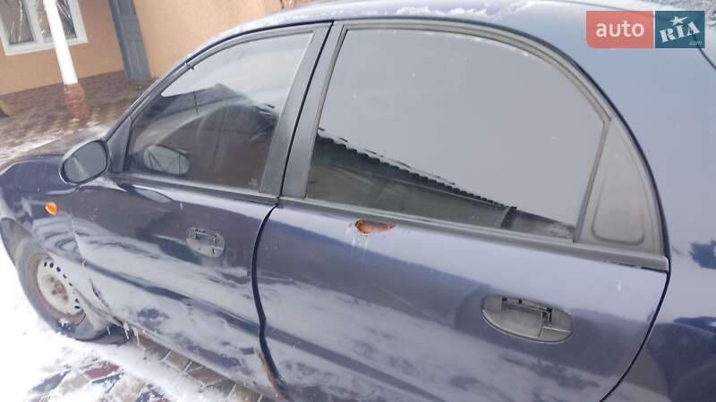 Седан Daewoo Sens 2005 в Утконосовке