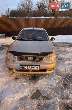 Седан Daewoo Sens 2004 в Ходореві