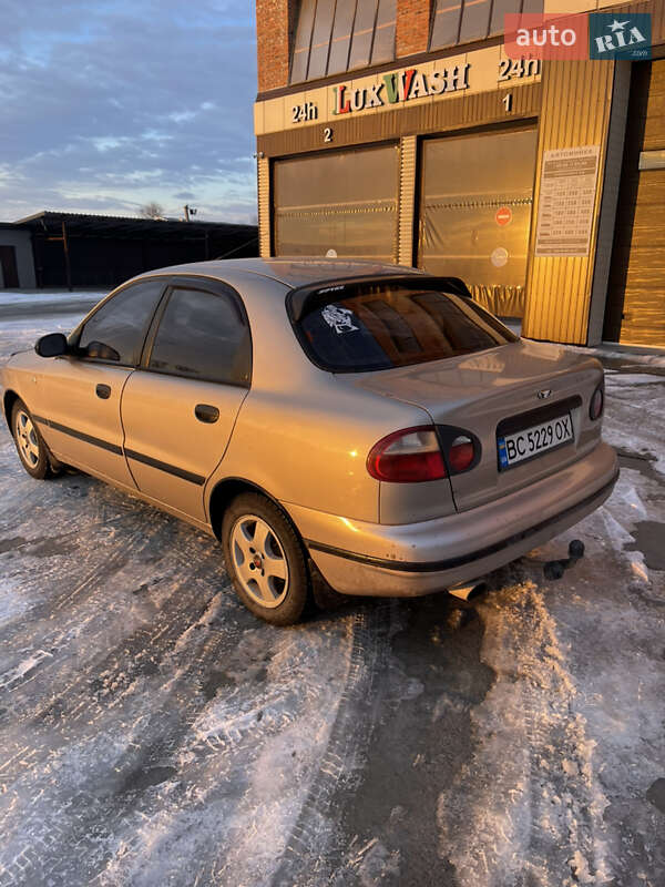 Седан Daewoo Sens 2004 в Ходореві