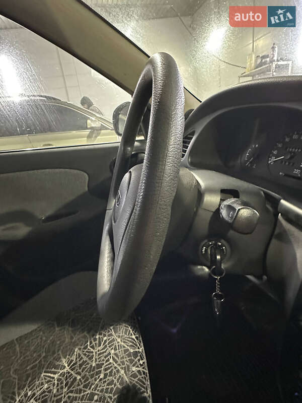 Седан Daewoo Sens 2006 в Киеве