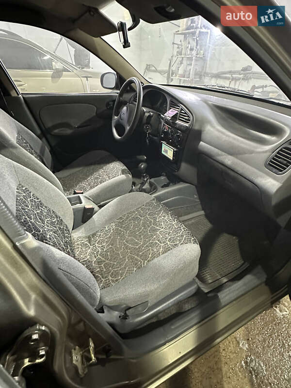 Седан Daewoo Sens 2006 в Киеве