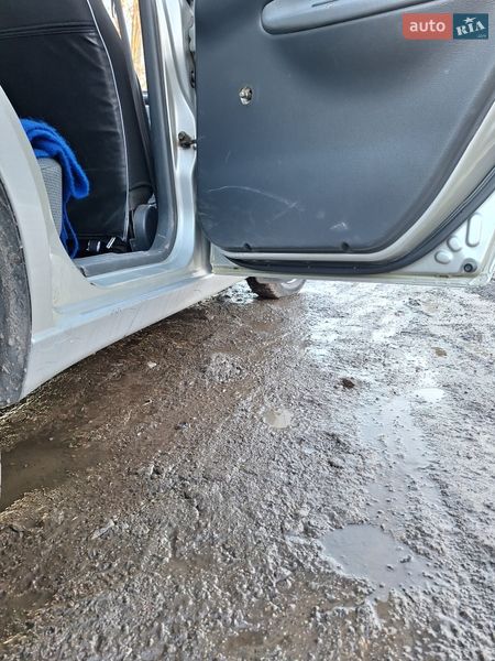 Седан Daewoo Sens 2003 в Богуславе