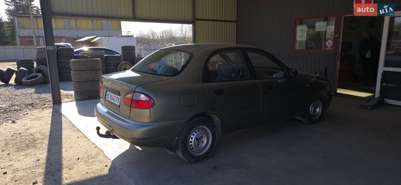 Седан Daewoo Sens 2004 в Львове