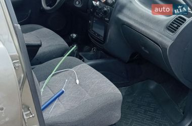Седан Daewoo Sens 2004 в Подволочиске