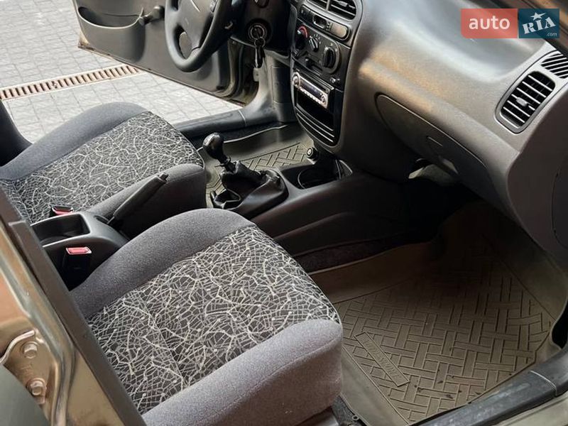 Седан Daewoo Sens 2005 в Львове