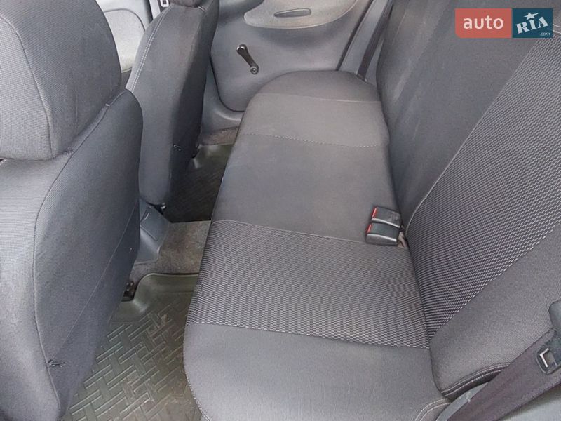 Седан Daewoo Sens 2004 в Славгороде