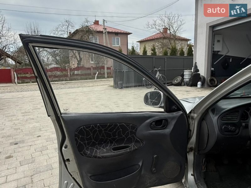 Седан Daewoo Sens 2003 в Дрогобичі