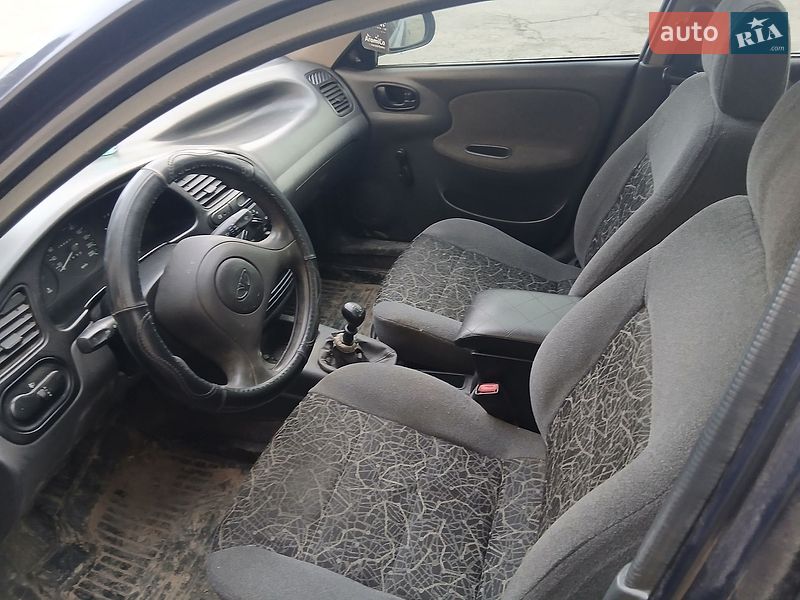 Седан Daewoo Sens 2007 в Хотине