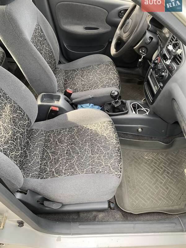 Седан Daewoo Sens 2006 в Киеве