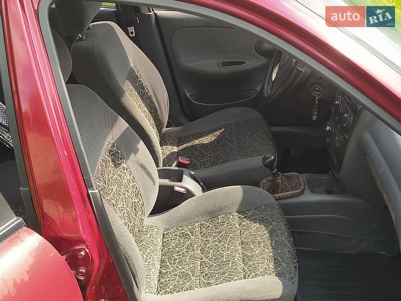 Седан Daewoo Sens 2005 в Нежине