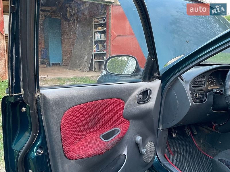 Седан Daewoo Sens 2004 в Каменец-Подольском