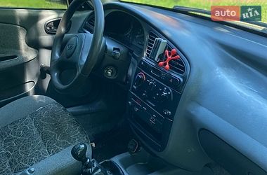 Седан Daewoo Sens 2005 в Косове