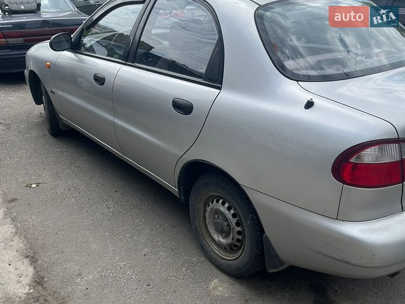 Седан Daewoo Sens 2002 в Львові
