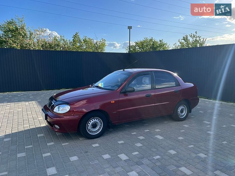 Седан Daewoo Sens 2003 в Южноукраинске