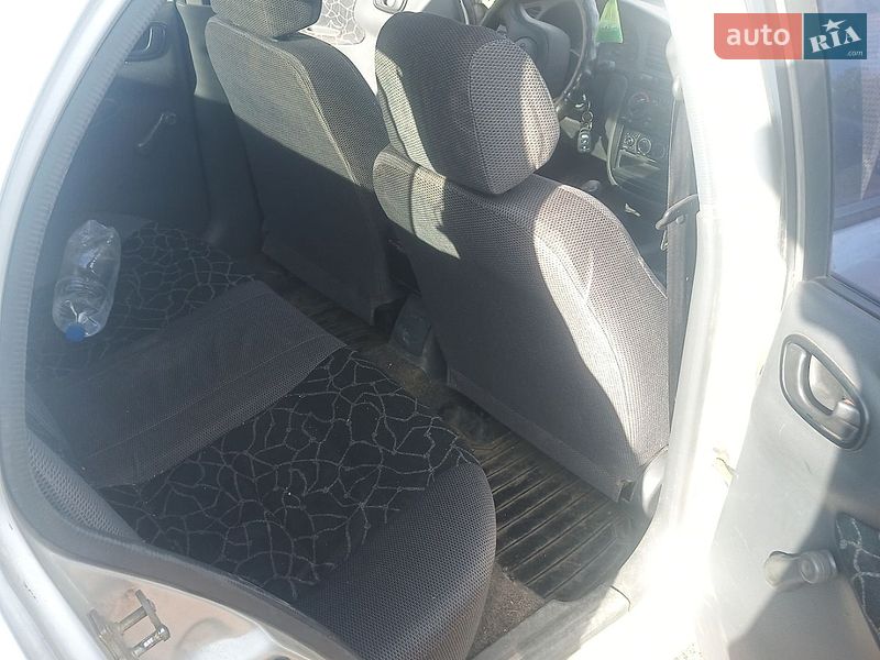 Седан Daewoo Sens 2003 в Нововолынске