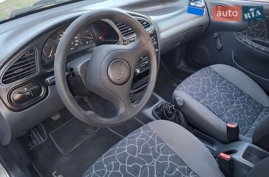 Седан Daewoo Sens 2003 в Носовке
