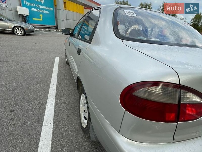 Седан Daewoo Sens 2004 в Львові