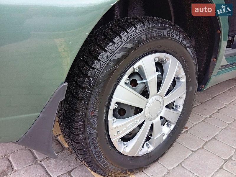 Хэтчбек Daewoo Sens 2011 в Новояворовске